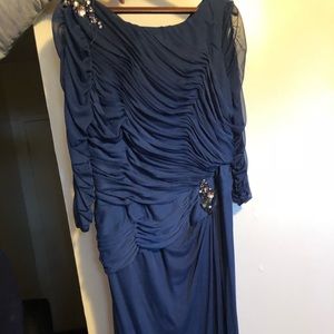 Adrianna Papell E V E N I N G Dress EST. 2014